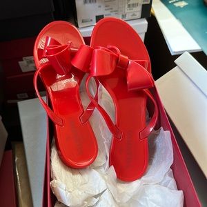 Valentino Jelly bow sandals in size 35/5 , color Red